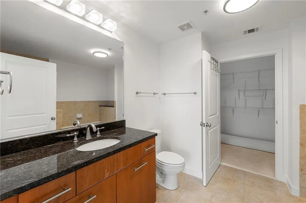 3300 Windy Ridge Parkway Se Unit 1110, Atlanta, Georgia 30339, 2 Bedrooms Bedrooms, ,2 BathroomsBathrooms,Residential,For Sale,3300 Windy Ridge Parkway Se Unit 1110,7630890