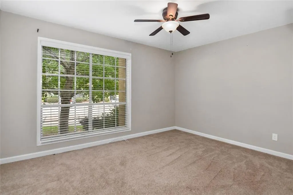 5400 Roswell Road Unit L8, Atlanta, Georgia 30342, 2 Bedrooms Bedrooms, ,2 BathroomsBathrooms,Residential,Sold,5400 Roswell Road Unit L8,7066120
