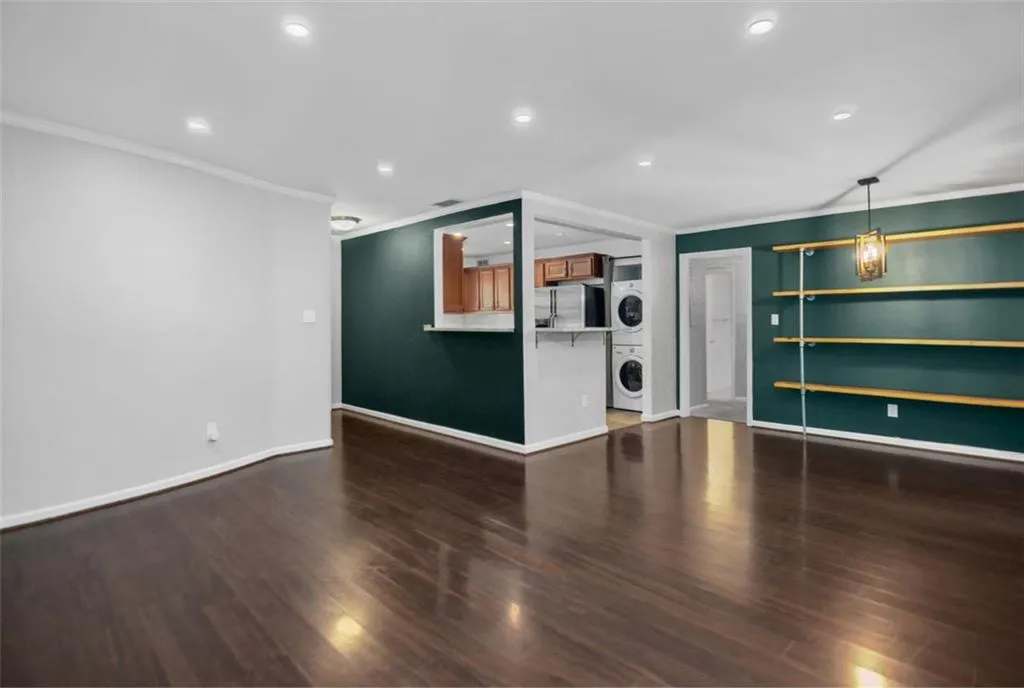 5400 Roswell Road Unit L8, Atlanta, Georgia 30342, 2 Bedrooms Bedrooms, ,2 BathroomsBathrooms,Residential,Sold,5400 Roswell Road Unit L8,7066120