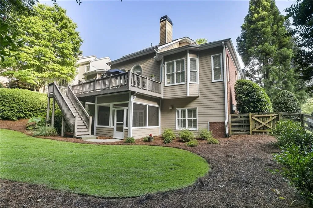 710 Lake Summit Drive, Atlanta, Georgia 30342, 5 Bedrooms Bedrooms, ,4 BathroomsBathrooms,Residential,Sold,710 Lake Summit Drive,6909162