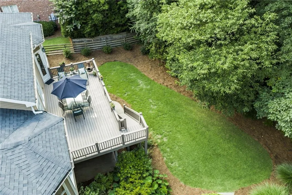 710 Lake Summit Drive, Atlanta, Georgia 30342, 5 Bedrooms Bedrooms, ,4 BathroomsBathrooms,Residential,Sold,710 Lake Summit Drive,6909162