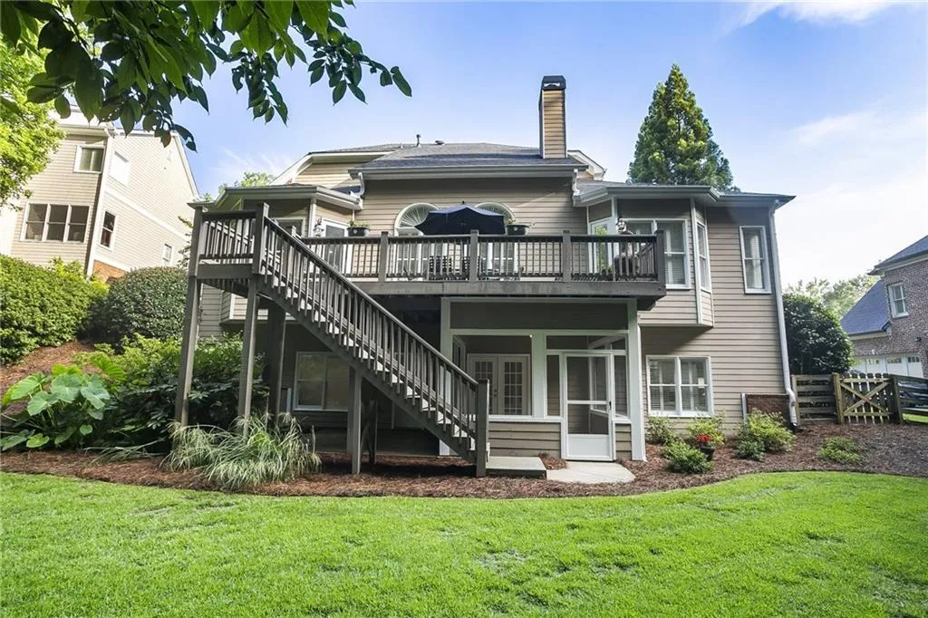710 Lake Summit Drive, Atlanta, Georgia 30342, 5 Bedrooms Bedrooms, ,4 BathroomsBathrooms,Residential,Sold,710 Lake Summit Drive,6909162