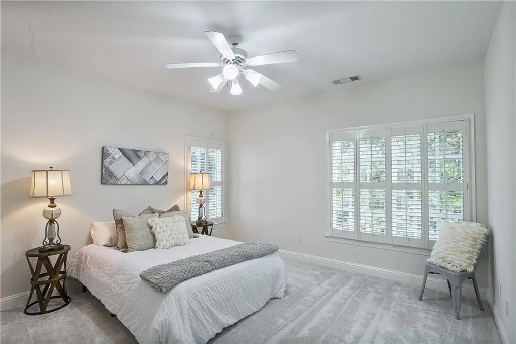 710 Lake Summit Drive, Atlanta, Georgia 30342, 5 Bedrooms Bedrooms, ,4 BathroomsBathrooms,Residential,Sold,710 Lake Summit Drive,6909162