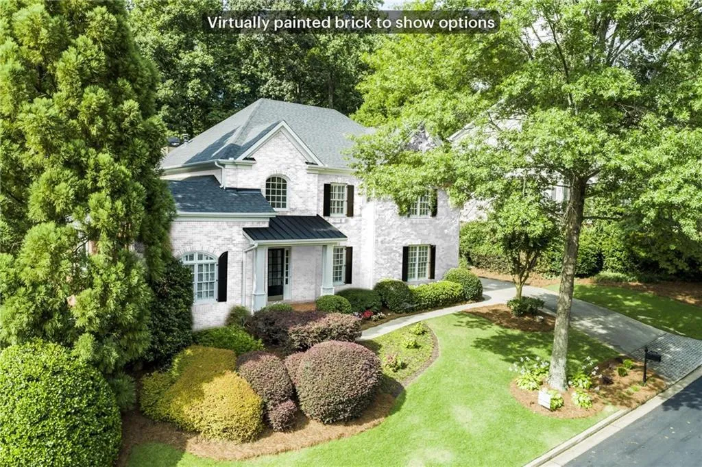 710 Lake Summit Drive, Atlanta, Georgia 30342, 5 Bedrooms Bedrooms, ,4 BathroomsBathrooms,Residential,Sold,710 Lake Summit Drive,6909162