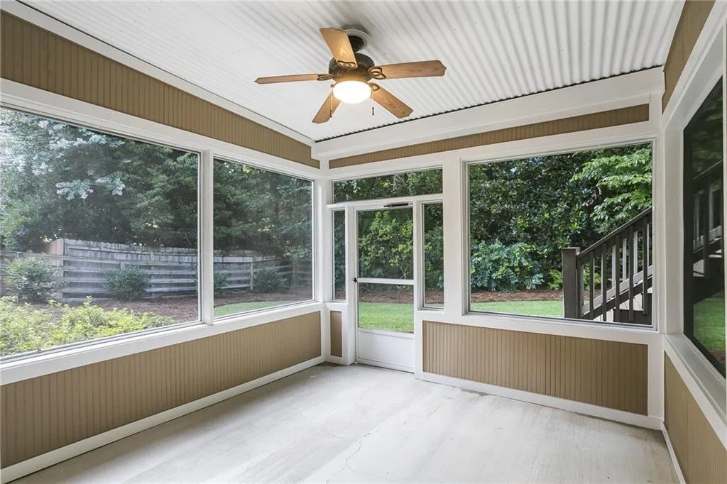 710 Lake Summit Drive, Atlanta, Georgia 30342, 5 Bedrooms Bedrooms, ,4 BathroomsBathrooms,Residential,Sold,710 Lake Summit Drive,6909162