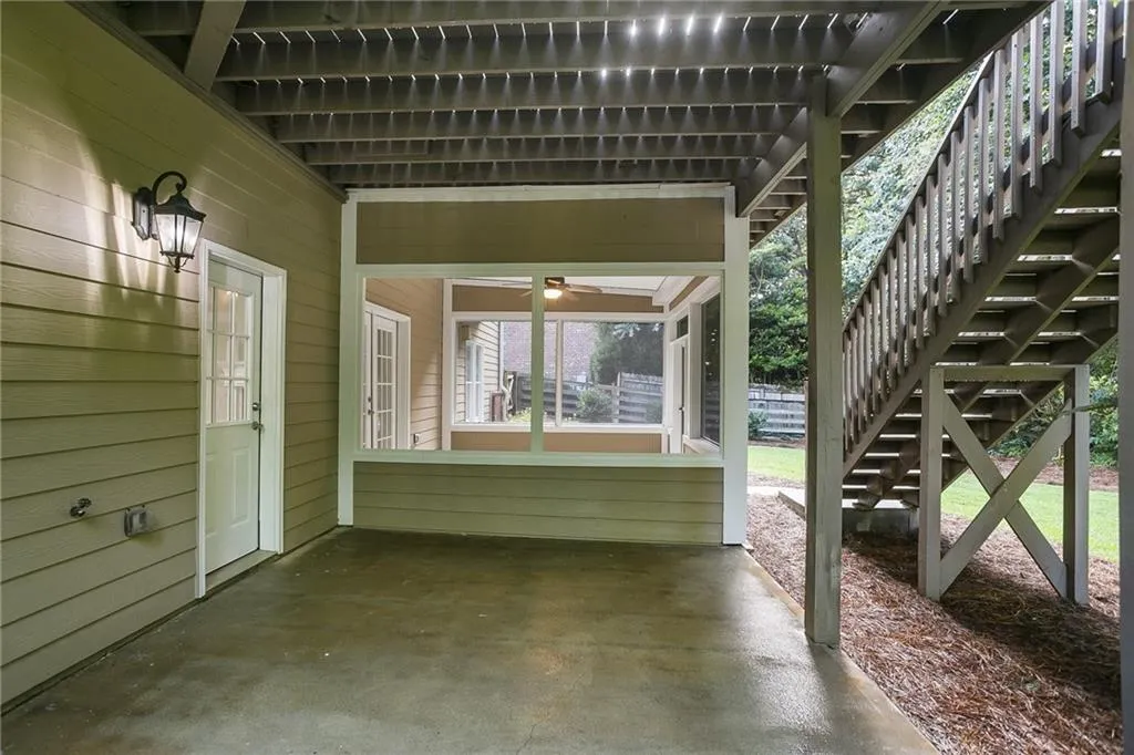 710 Lake Summit Drive, Atlanta, Georgia 30342, 5 Bedrooms Bedrooms, ,4 BathroomsBathrooms,Residential,Sold,710 Lake Summit Drive,6909162