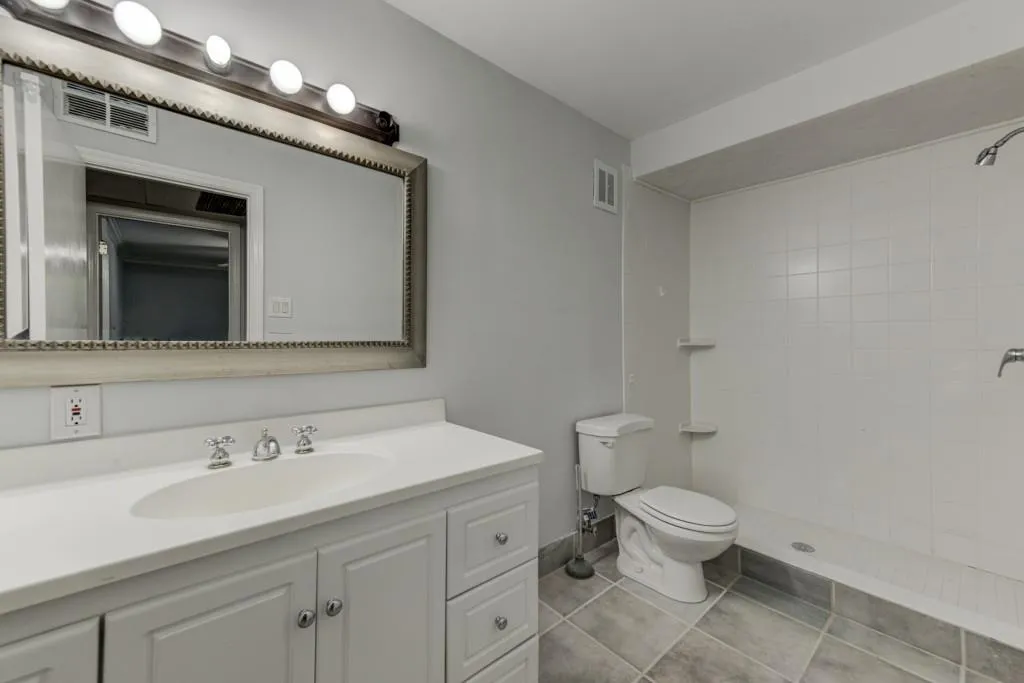 5400 Roswell Road Unit K6, Sandy Springs, Georgia 30342, 1 Bedroom Bedrooms, ,1 BathroomBathrooms,Residential,Sold,5400 Roswell Road Unit K6,6582328