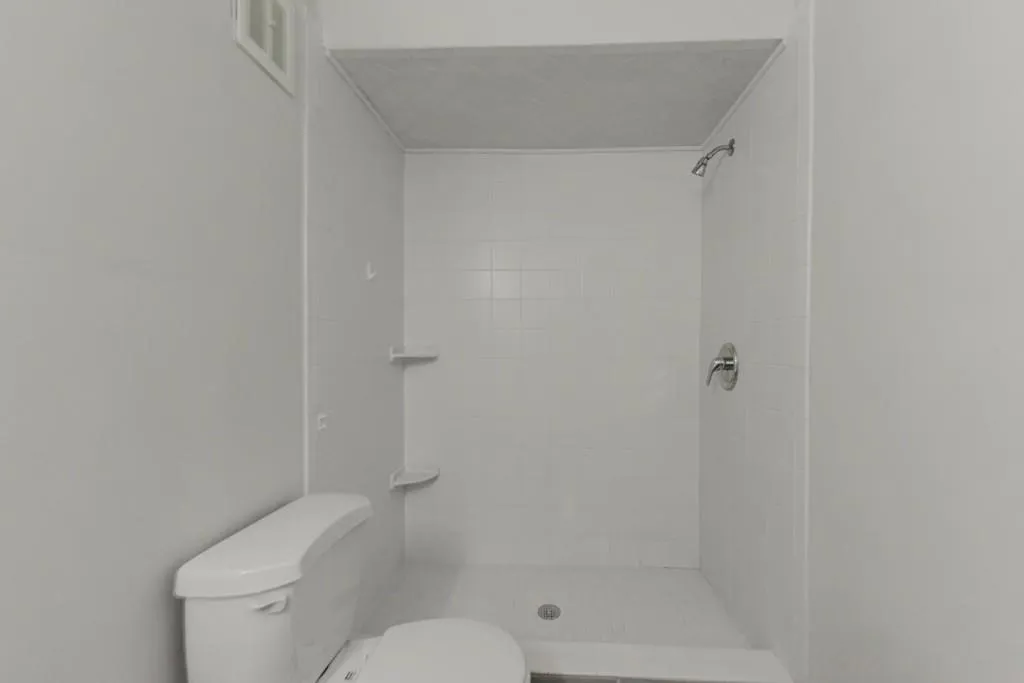 5400 Roswell Road Unit K6, Sandy Springs, Georgia 30342, 1 Bedroom Bedrooms, ,1 BathroomBathrooms,Residential,Sold,5400 Roswell Road Unit K6,6582328