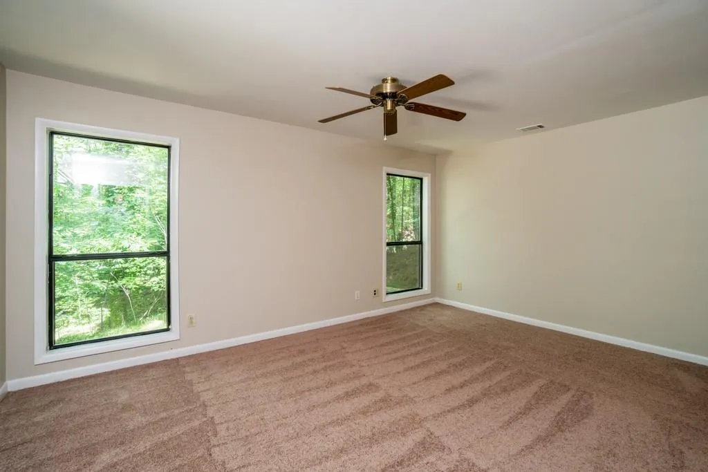 9380 Huntcliff Trace, Sandy Springs, Georgia 30350, 3 Bedrooms Bedrooms, ,2 BathroomsBathrooms,Residential,Sold,9380 Huntcliff Trace,6546883