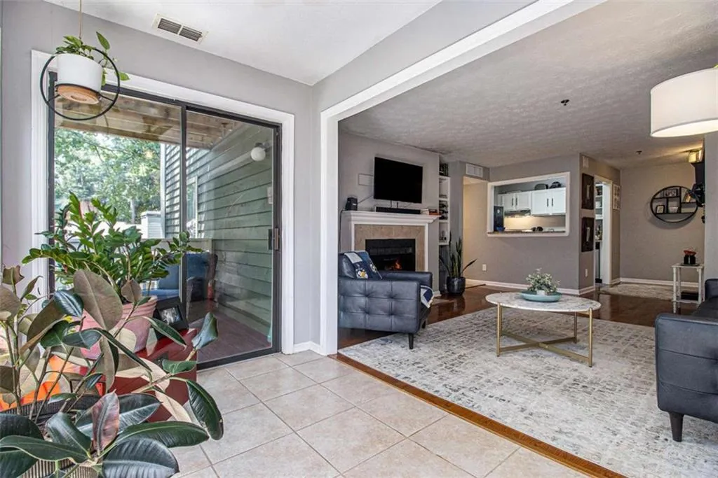 4556 Vinings Central Trace Se Unit 67, Atlanta, Georgia 30339, 1 Bedroom Bedrooms, ,1 BathroomBathrooms,Residential,For Sale,4556 Vinings Central Trace Se Unit 67,7610412