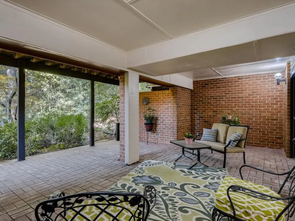 71 Willow Glen Ne Unit 71, Atlanta, Georgia 30342, 4 Bedrooms Bedrooms, ,4 BathroomsBathrooms,Residential,Sold,71 Willow Glen Ne Unit 71,6599513