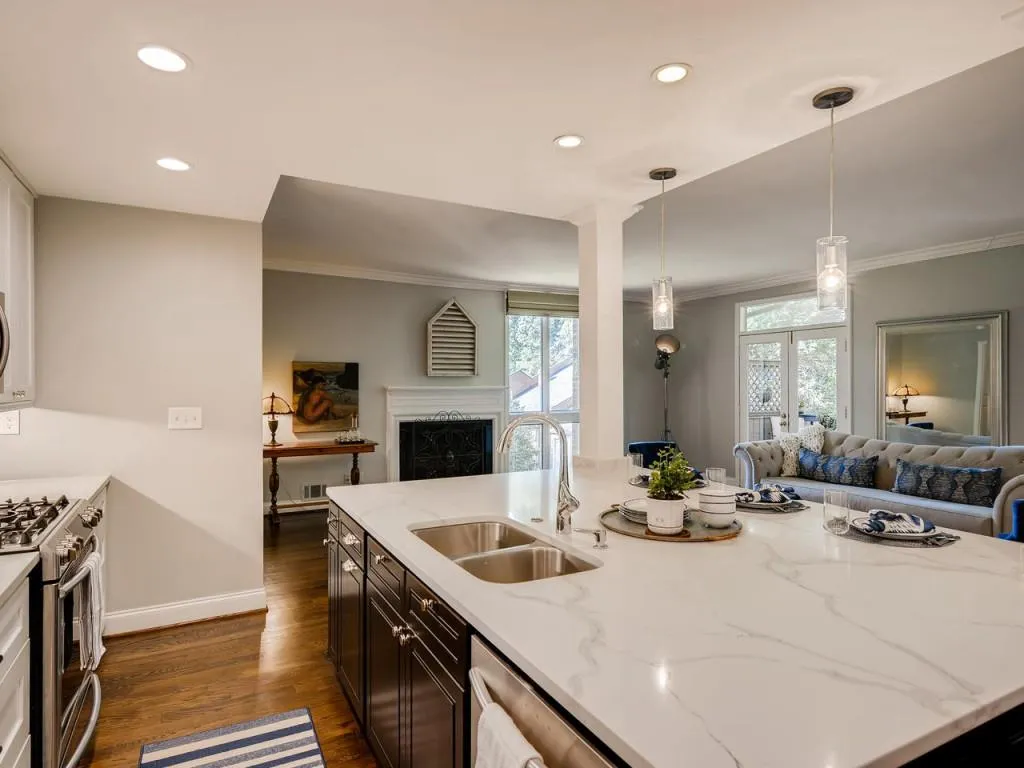 71 Willow Glen Ne Unit 71, Atlanta, Georgia 30342, 4 Bedrooms Bedrooms, ,4 BathroomsBathrooms,Residential,Sold,71 Willow Glen Ne Unit 71,6599513