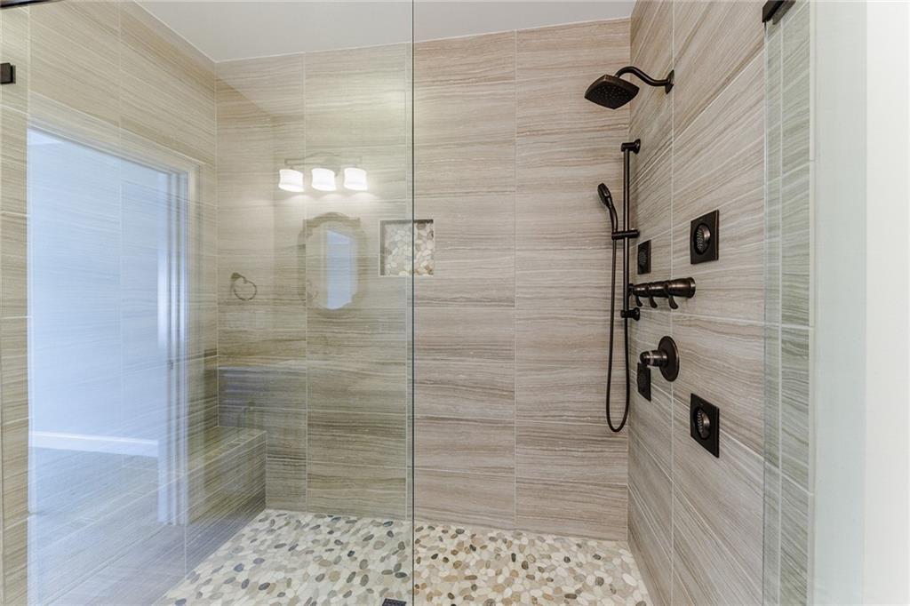 6644 Cadence Boulevard, Sandy Springs, Georgia 30328, 4 Bedrooms Bedrooms, ,4 BathroomsBathrooms,Residential,Sold,6644 Cadence Boulevard,7319998