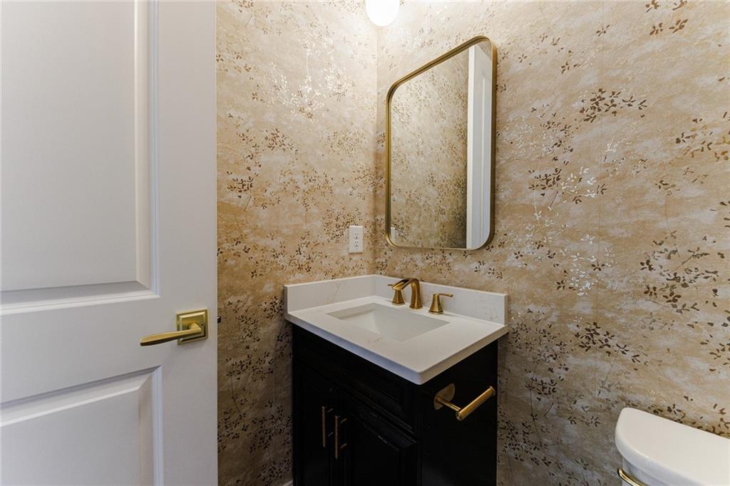 6644 Cadence Boulevard, Sandy Springs, Georgia 30328, 4 Bedrooms Bedrooms, ,4 BathroomsBathrooms,Residential,Sold,6644 Cadence Boulevard,7319998