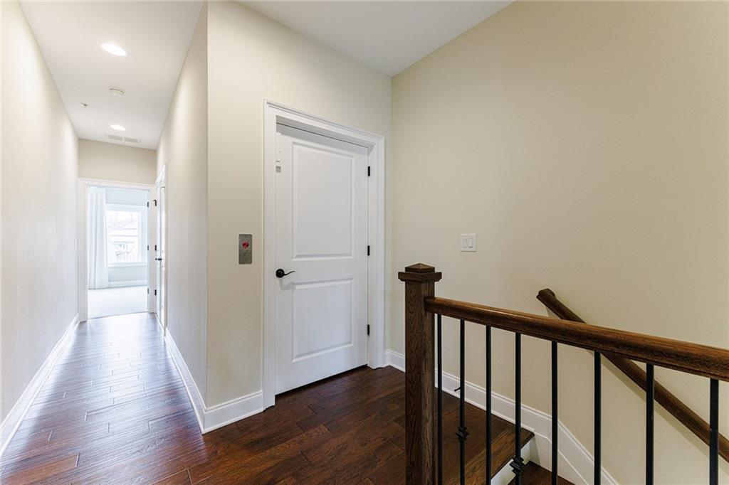 6644 Cadence Boulevard, Sandy Springs, Georgia 30328, 4 Bedrooms Bedrooms, ,4 BathroomsBathrooms,Residential,Sold,6644 Cadence Boulevard,7319998