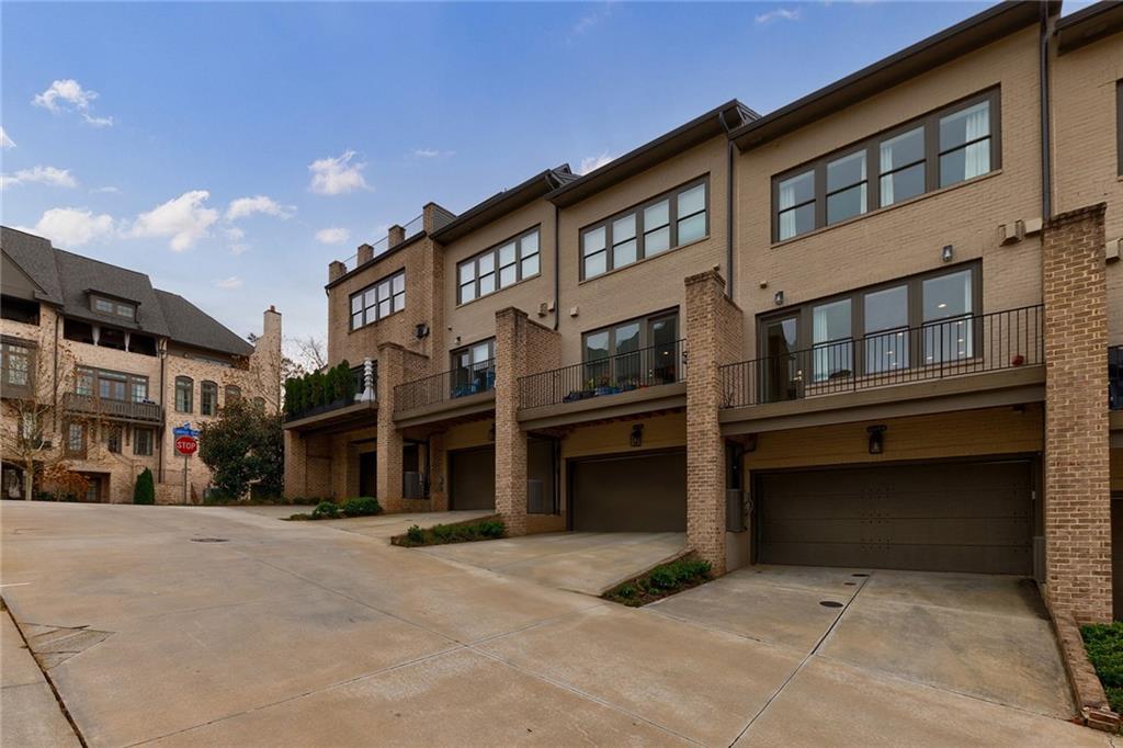 6644 Cadence Boulevard, Sandy Springs, Georgia 30328, 4 Bedrooms Bedrooms, ,4 BathroomsBathrooms,Residential,Sold,6644 Cadence Boulevard,7319998