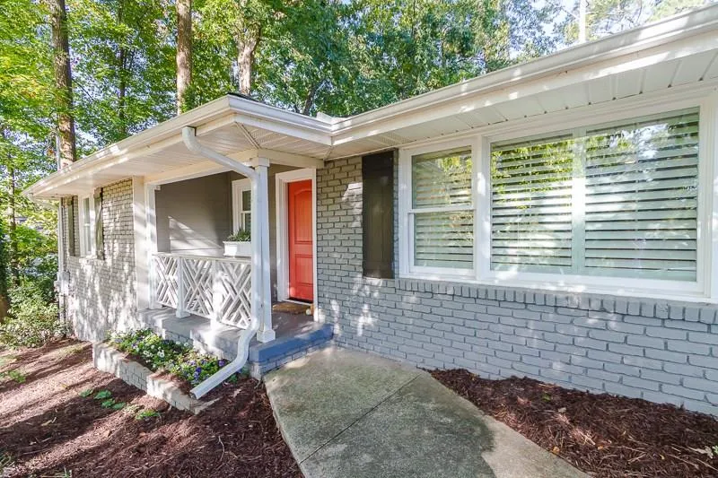 450 Windsor Parkway, Atlanta, Georgia 30342, 4 Bedrooms Bedrooms, ,3 BathroomsBathrooms,Residential,Sold,450 Windsor Parkway,5763563