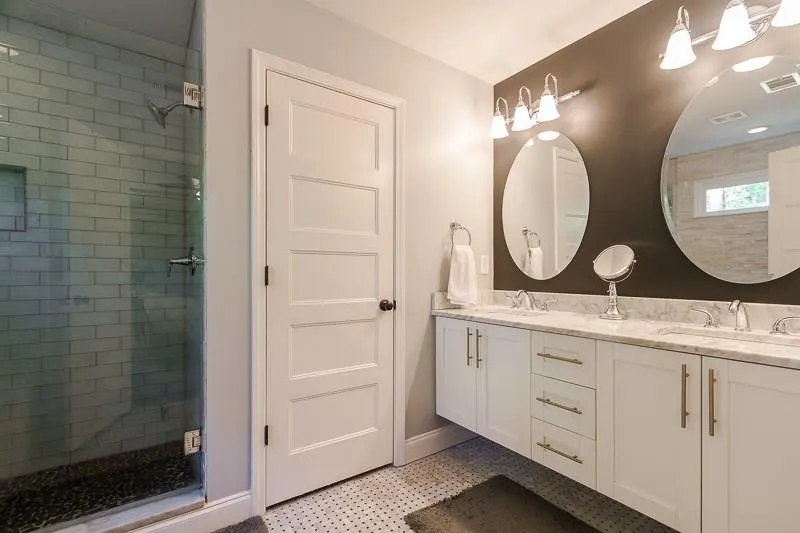 450 Windsor Parkway, Atlanta, Georgia 30342, 4 Bedrooms Bedrooms, ,3 BathroomsBathrooms,Residential,Sold,450 Windsor Parkway,5763563