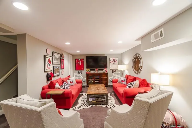 450 Windsor Parkway, Atlanta, Georgia 30342, 4 Bedrooms Bedrooms, ,3 BathroomsBathrooms,Residential,Sold,450 Windsor Parkway,5763563