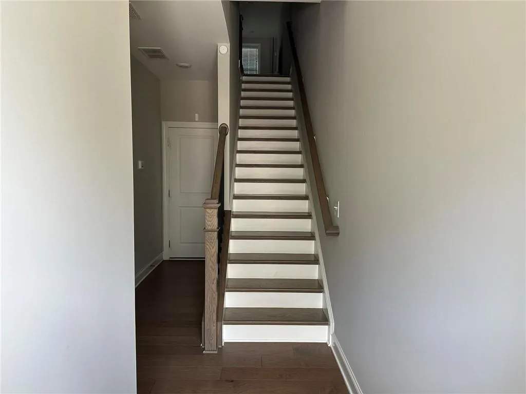 2676 Caruso Way, Atlanta, Georgia 30339, 3 Bedrooms Bedrooms, ,3 BathroomsBathrooms,Residential,For Sale,2676 Caruso Way,7641575