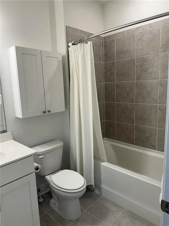 2676 Caruso Way, Atlanta, Georgia 30339, 3 Bedrooms Bedrooms, ,3 BathroomsBathrooms,Residential,For Sale,2676 Caruso Way,7641575