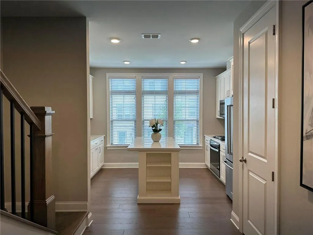 2676 Caruso Way, Atlanta, Georgia 30339, 3 Bedrooms Bedrooms, ,3 BathroomsBathrooms,Residential,For Sale,2676 Caruso Way,7641575