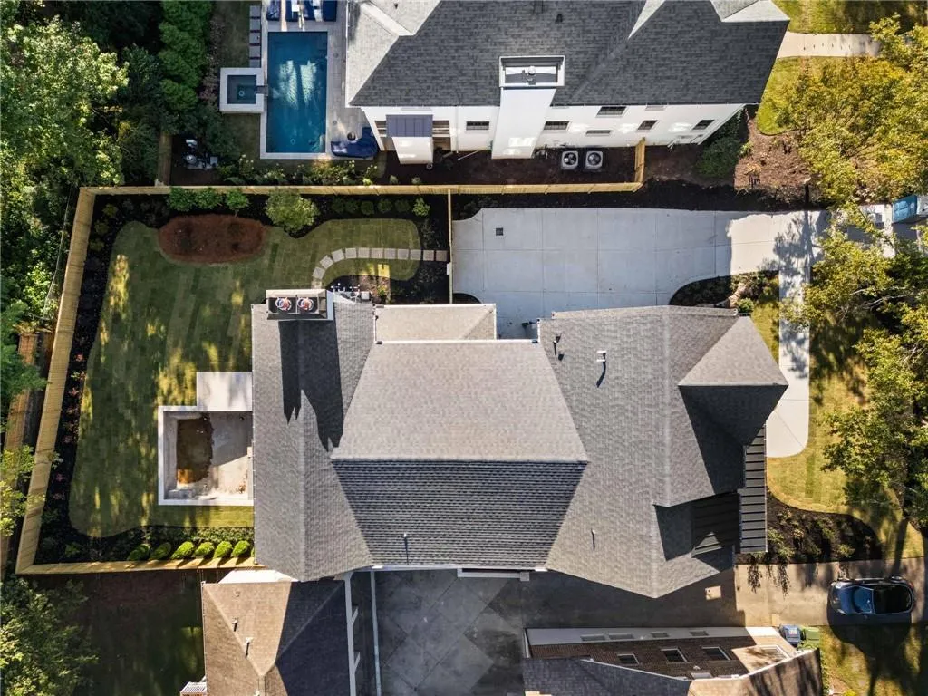 Bird's eye view of a pool area