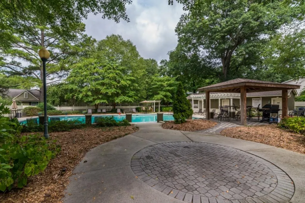 6900 Roswell Road Unit Q19, Sandy Springs, Georgia 30328, 2 Bedrooms Bedrooms, ,2 BathroomsBathrooms,Residential,Sold,6900 Roswell Road Unit Q19,5739364