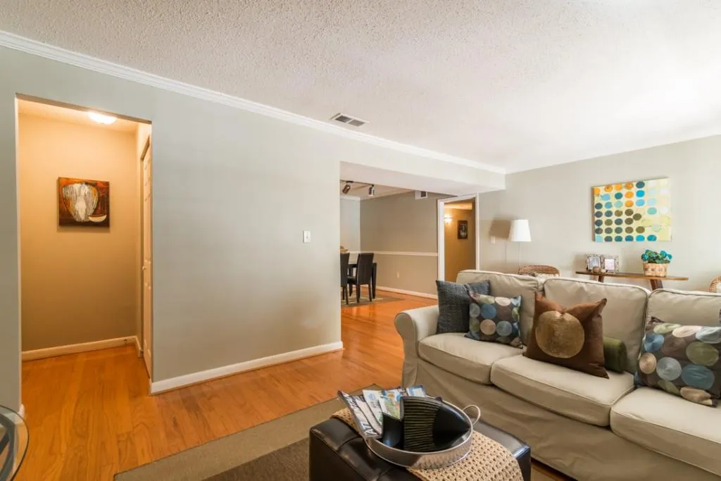 6900 Roswell Road Unit Q19, Sandy Springs, Georgia 30328, 2 Bedrooms Bedrooms, ,2 BathroomsBathrooms,Residential,Sold,6900 Roswell Road Unit Q19,5739364