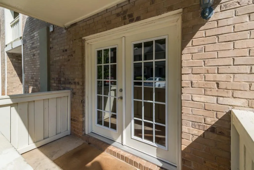 6900 Roswell Road Unit Q19, Sandy Springs, Georgia 30328, 2 Bedrooms Bedrooms, ,2 BathroomsBathrooms,Residential,Sold,6900 Roswell Road Unit Q19,5739364