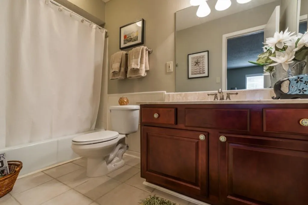 6900 Roswell Road Unit Q19, Sandy Springs, Georgia 30328, 2 Bedrooms Bedrooms, ,2 BathroomsBathrooms,Residential,Sold,6900 Roswell Road Unit Q19,5739364