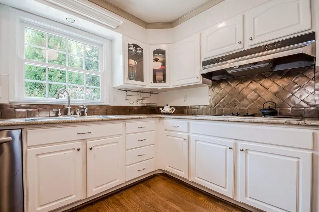 221 Hillswick Court, Atlanta, Georgia 30328, 4 Bedrooms Bedrooms, ,3 BathroomsBathrooms,Residential,Sold,221 Hillswick Court,5914256