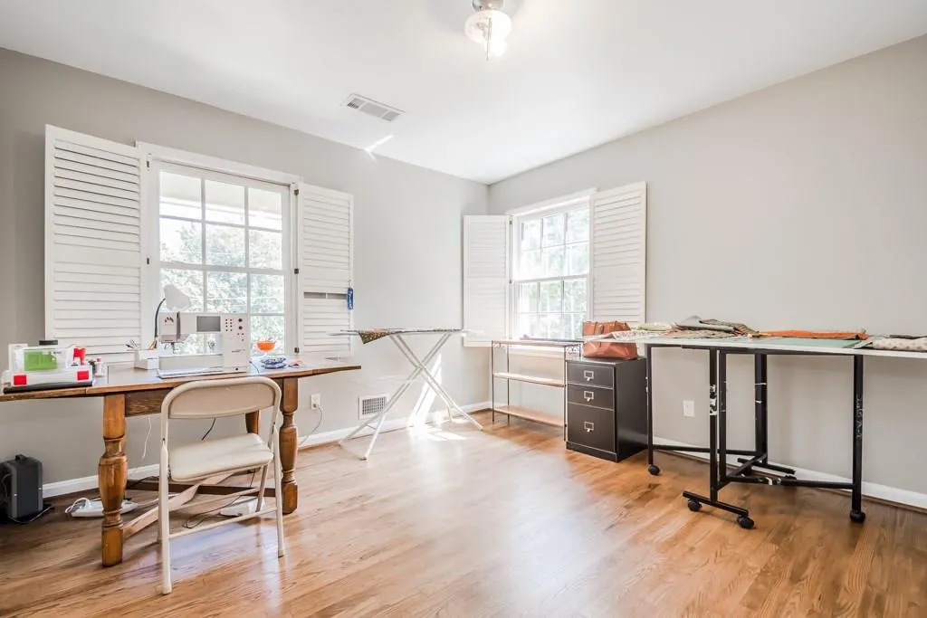 221 Hillswick Court, Atlanta, Georgia 30328, 4 Bedrooms Bedrooms, ,3 BathroomsBathrooms,Residential,Sold,221 Hillswick Court,5914256