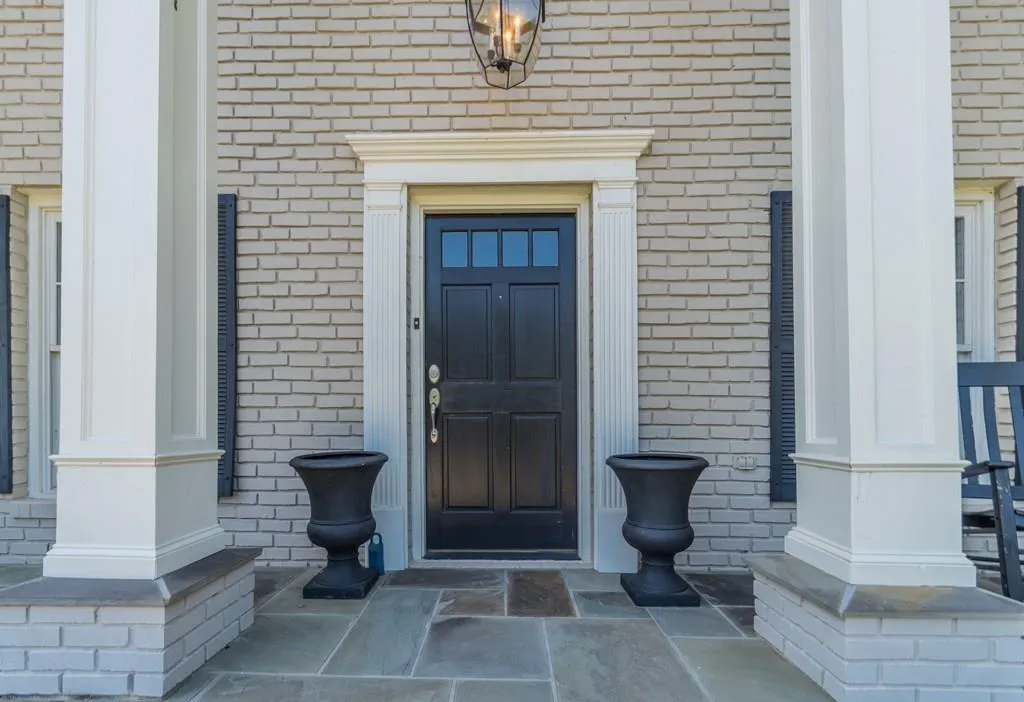 221 Hillswick Court, Atlanta, Georgia 30328, 4 Bedrooms Bedrooms, ,3 BathroomsBathrooms,Residential,Sold,221 Hillswick Court,5914256