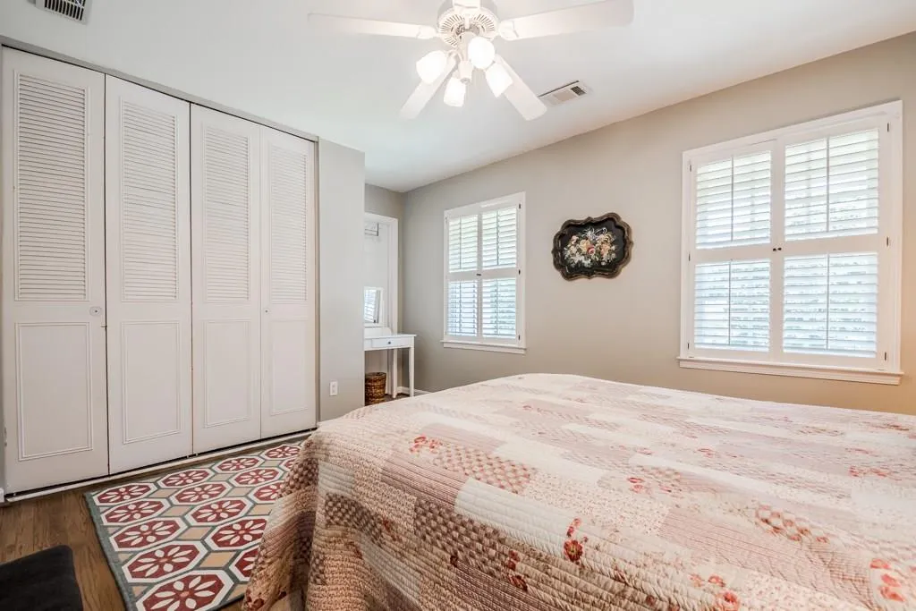 221 Hillswick Court, Atlanta, Georgia 30328, 4 Bedrooms Bedrooms, ,3 BathroomsBathrooms,Residential,Sold,221 Hillswick Court,5914256