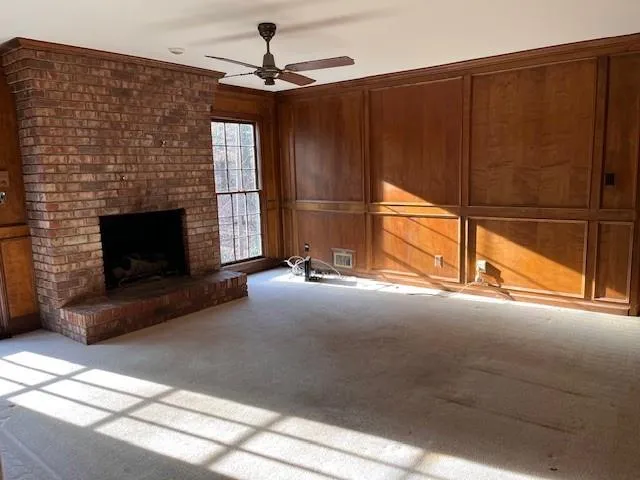 Large Judges Paneled Great Room!