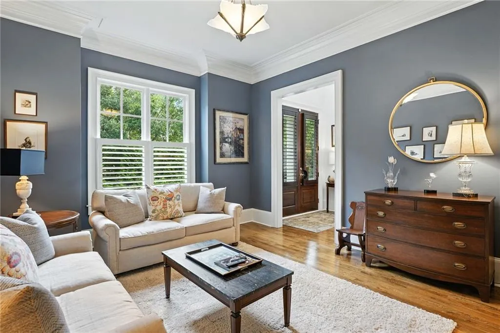 120 W Belle Isle Road, Atlanta, Georgia 30342, 5 Bedrooms Bedrooms, ,4 BathroomsBathrooms,Residential,For Sale,120 W Belle Isle Road,7634079