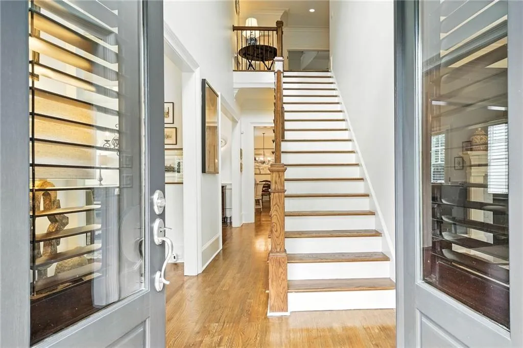 120 W Belle Isle Road, Atlanta, Georgia 30342, 5 Bedrooms Bedrooms, ,4 BathroomsBathrooms,Residential,For Sale,120 W Belle Isle Road,7634079