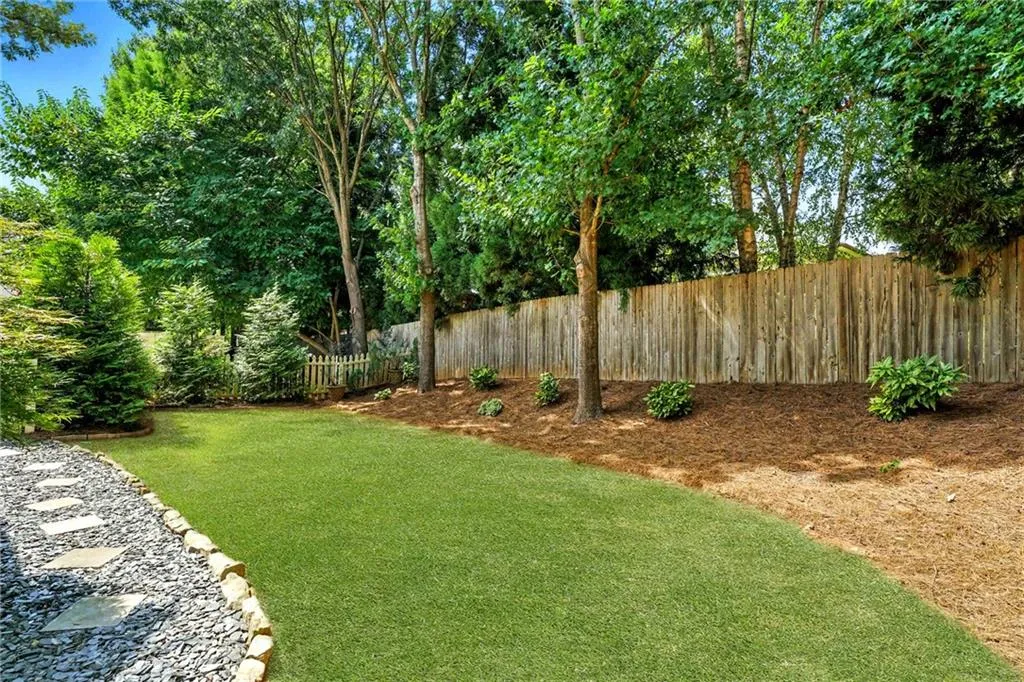 120 W Belle Isle Road, Atlanta, Georgia 30342, 5 Bedrooms Bedrooms, ,4 BathroomsBathrooms,Residential,For Sale,120 W Belle Isle Road,7634079