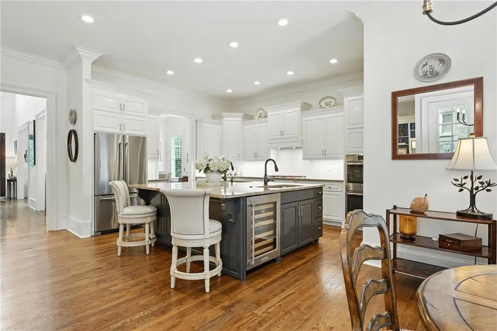 120 W Belle Isle Road, Atlanta, Georgia 30342, 5 Bedrooms Bedrooms, ,4 BathroomsBathrooms,Residential,For Sale,120 W Belle Isle Road,7634079