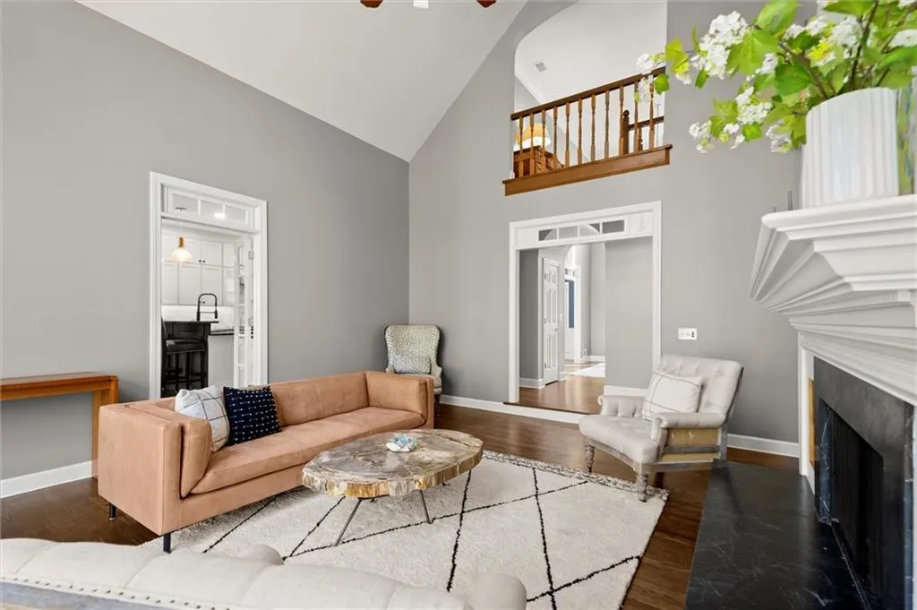 160 Wing Mill Road, Sandy Springs, Georgia 30350, 4 Bedrooms Bedrooms, ,3 BathroomsBathrooms,Residential,Sold,160 Wing Mill Road,7533446