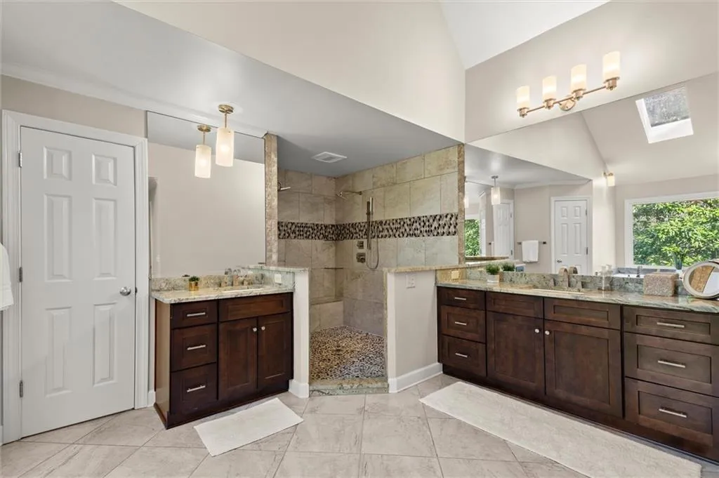 160 Wing Mill Road, Sandy Springs, Georgia 30350, 4 Bedrooms Bedrooms, ,3 BathroomsBathrooms,Residential,Sold,160 Wing Mill Road,7533446