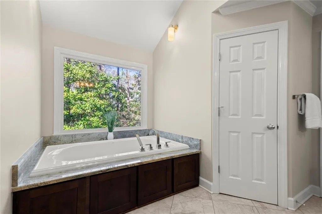 160 Wing Mill Road, Sandy Springs, Georgia 30350, 4 Bedrooms Bedrooms, ,3 BathroomsBathrooms,Residential,Sold,160 Wing Mill Road,7533446