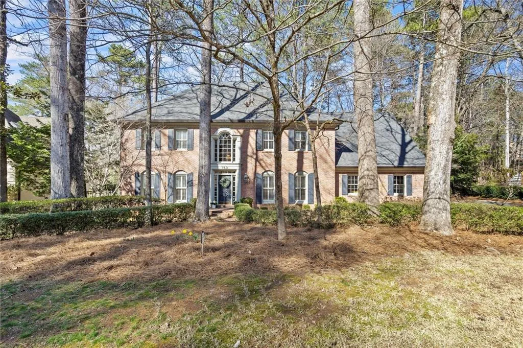 160 Wing Mill Road, Sandy Springs, Georgia 30350, 4 Bedrooms Bedrooms, ,3 BathroomsBathrooms,Residential,Sold,160 Wing Mill Road,7533446