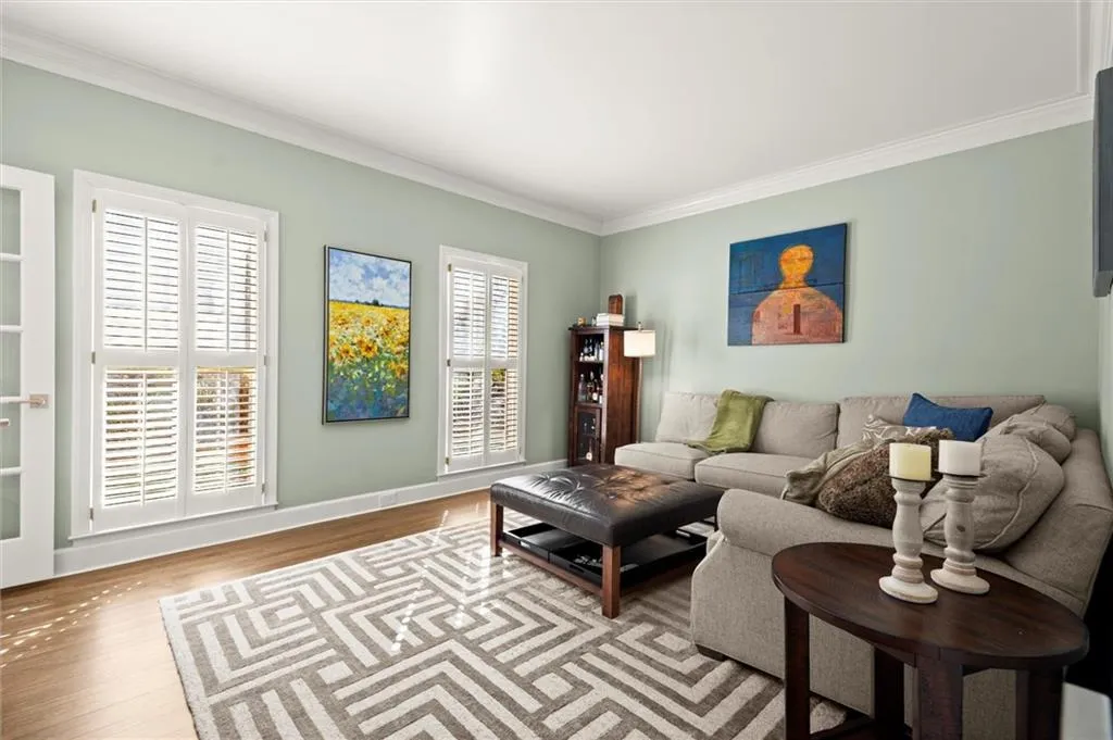 160 Wing Mill Road, Sandy Springs, Georgia 30350, 4 Bedrooms Bedrooms, ,3 BathroomsBathrooms,Residential,Sold,160 Wing Mill Road,7533446