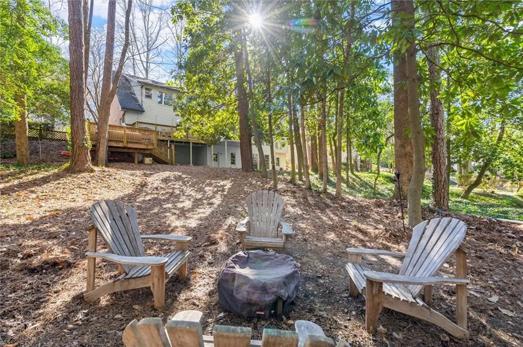 160 Wing Mill Road, Sandy Springs, Georgia 30350, 4 Bedrooms Bedrooms, ,3 BathroomsBathrooms,Residential,Sold,160 Wing Mill Road,7533446
