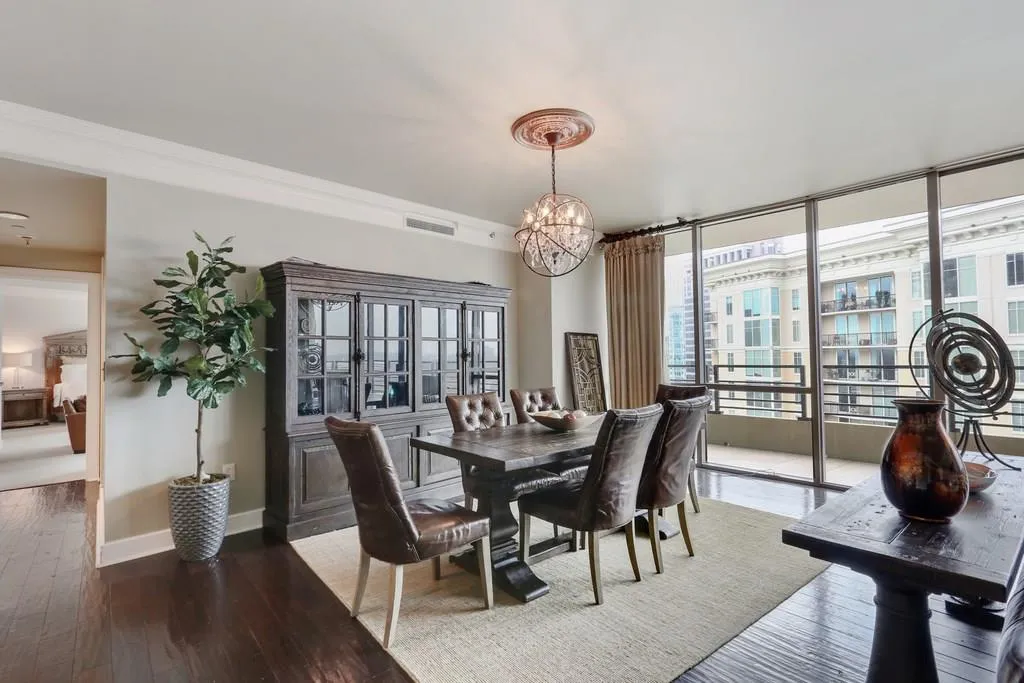700 Park Regency Place Ne Unit 2303, Atlanta, Georgia 30326, 3 Bedrooms Bedrooms, ,3 BathroomsBathrooms,Residential,Sold,700 Park Regency Place Ne Unit 2303,5940516