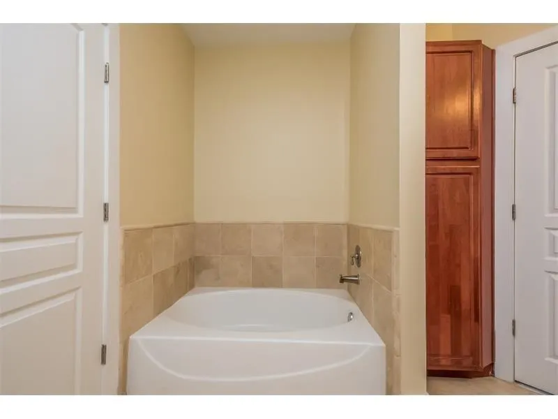 799 Hammond Drive Unit 105, Atlanta, Georgia 30328, 1 Bedroom Bedrooms, ,1 BathroomBathrooms,Residential,Sold,799 Hammond Drive Unit 105,6578007