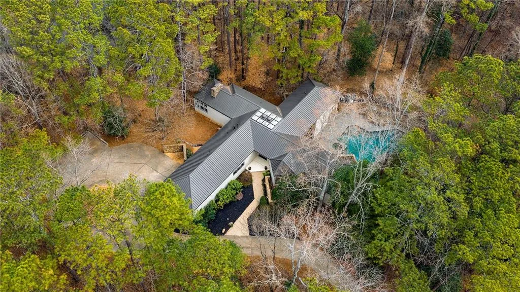 5775 Winterthur Lane Nw, Sandy Springs, Georgia 30328, 3 Bedrooms Bedrooms, ,3 BathroomsBathrooms,Residential,For Sale,5775 Winterthur Lane Nw,7720065