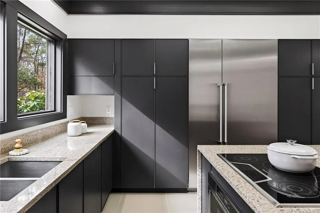 5775 Winterthur Lane Nw, Sandy Springs, Georgia 30328, 3 Bedrooms Bedrooms, ,3 BathroomsBathrooms,Residential,For Sale,5775 Winterthur Lane Nw,7720065